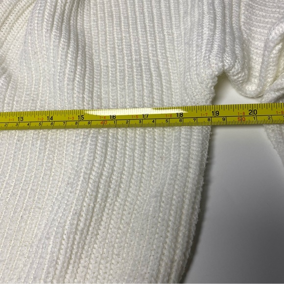 Women’s white long sleeve winter top with Hoodie Size M/L - Picture 8 of 10